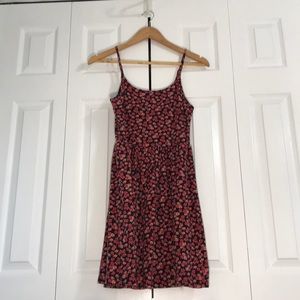 🚫 Sold 🚫Forever 21 Red Floral Sun Dress